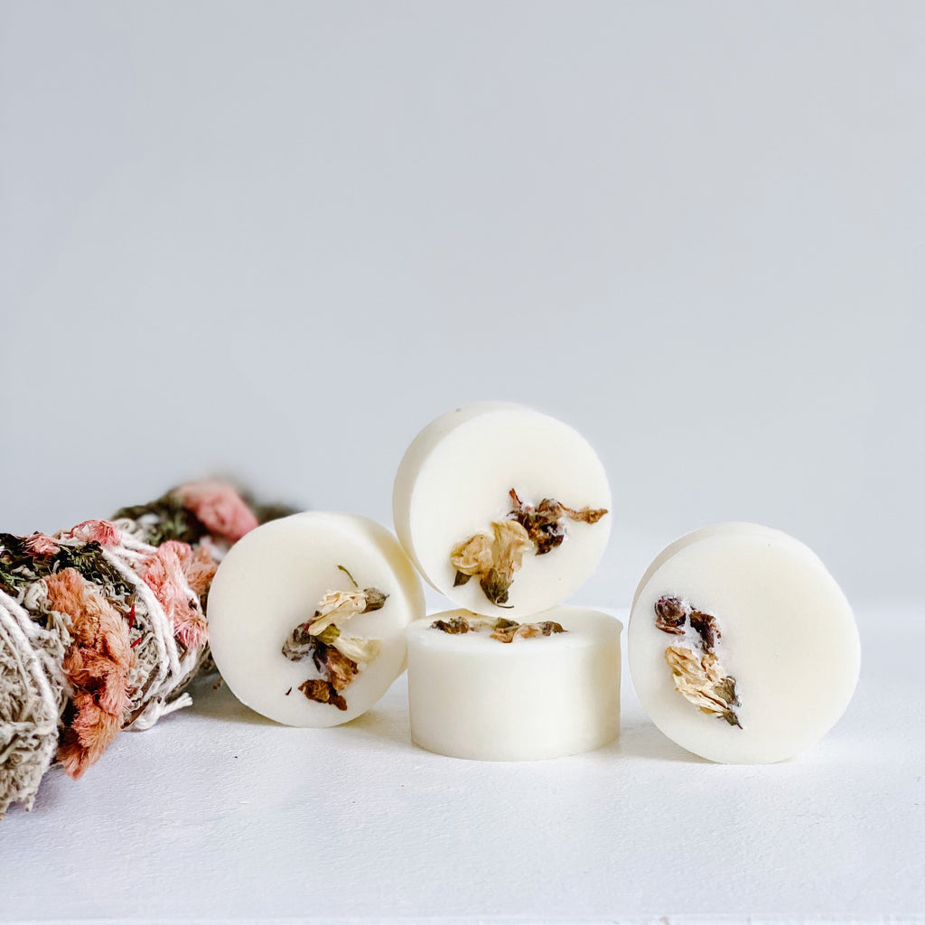 Frankincense + Myrrh - Farmhouse Candle Collection Wax Melts - Lily Rose Co. Marketplace 